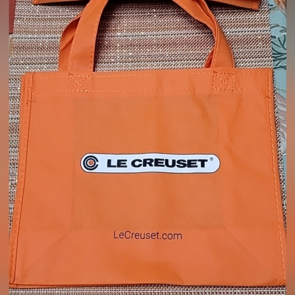 Le Creuset Handbags - Le Creuset Reusable Store Tote Bag Set of 2, 10 x 12
